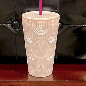 BNWT Starbucks Spring 2023 Siren Pearl Shell Grande (16oz) Tumbler